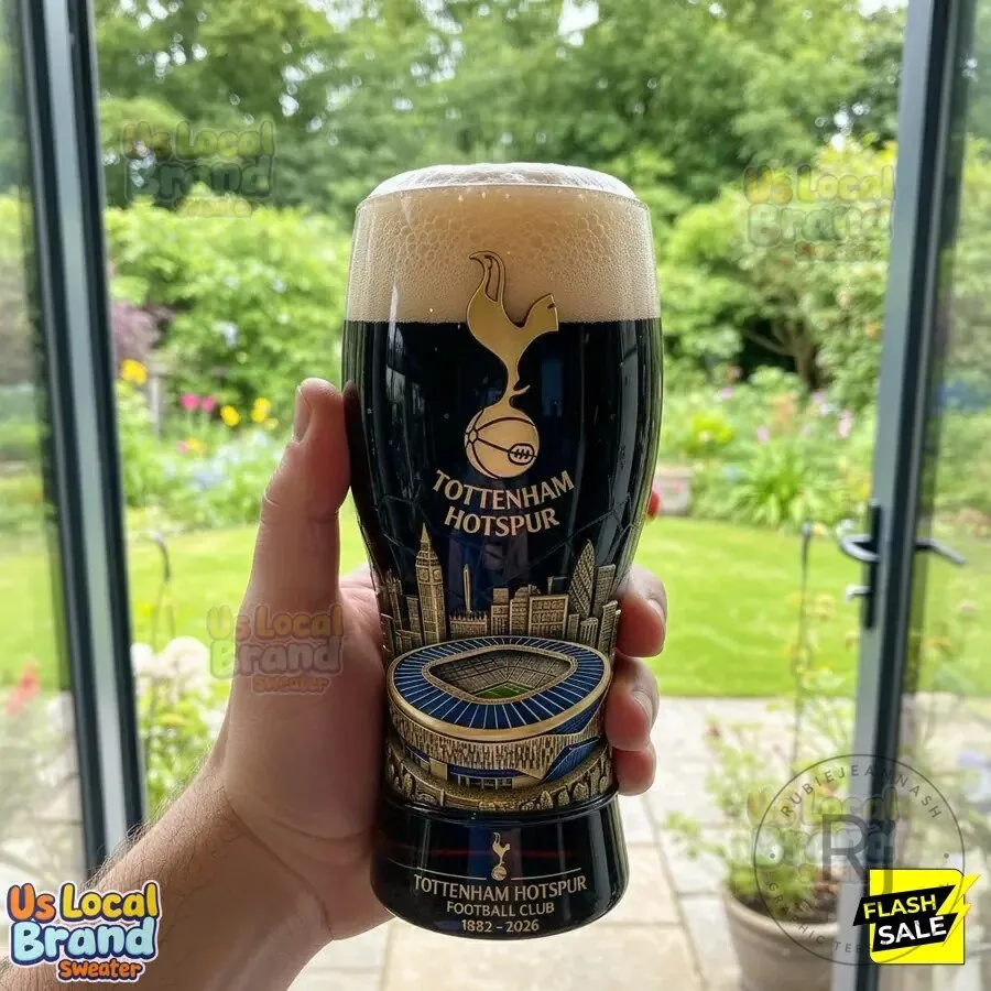 Tottenham Hotspur Football Club Pint Glass with Stadium Base