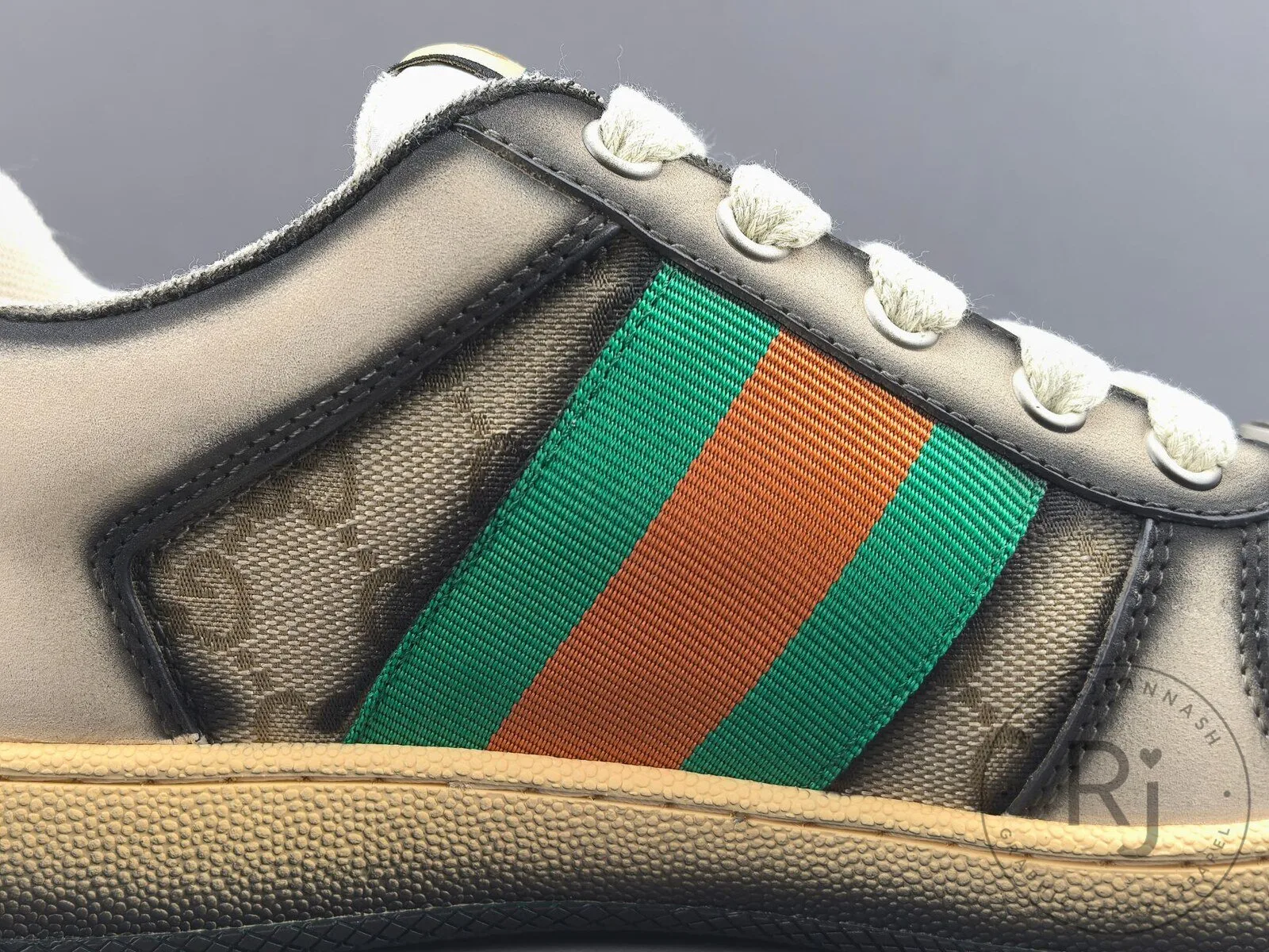 Gucci Screener Trainer Green Beige Low Top Sneakers for Men and Women 25 Gucci Screener Trainer Green Beige Low Top Sneakers for Men and Women